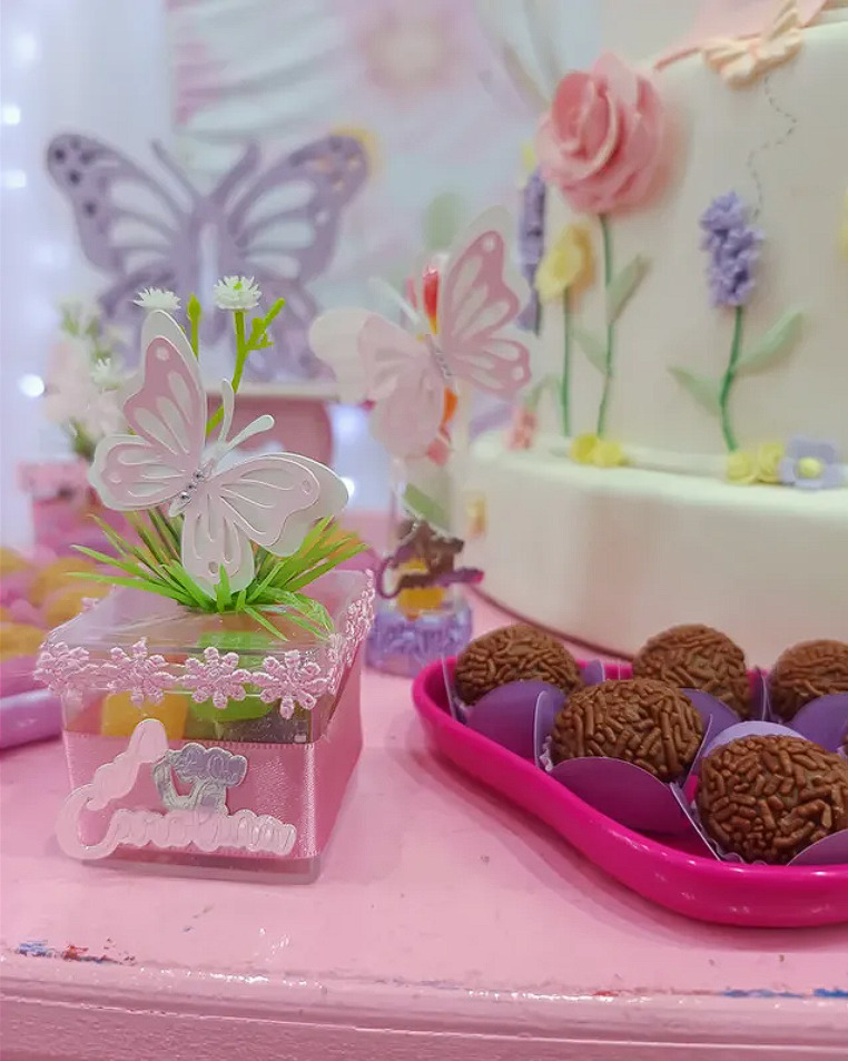 Festa personalizada Ale Festas